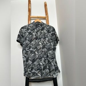 Men’s The Kooples Sport tropical skull print short sleeve button down shirt, XL